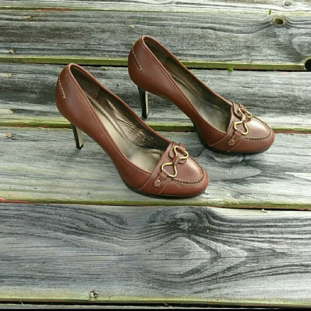 TALBOTS BROWN SMOOTH LEATHER HEELS SIZE 7.5